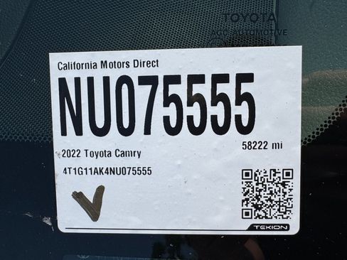 Used 2022 Toyota Camry SE FWD image 19