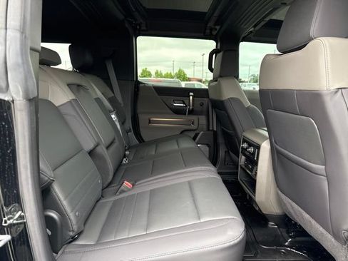 Used 2025 GMC Hummer EV 3X AWD/4WD image 19