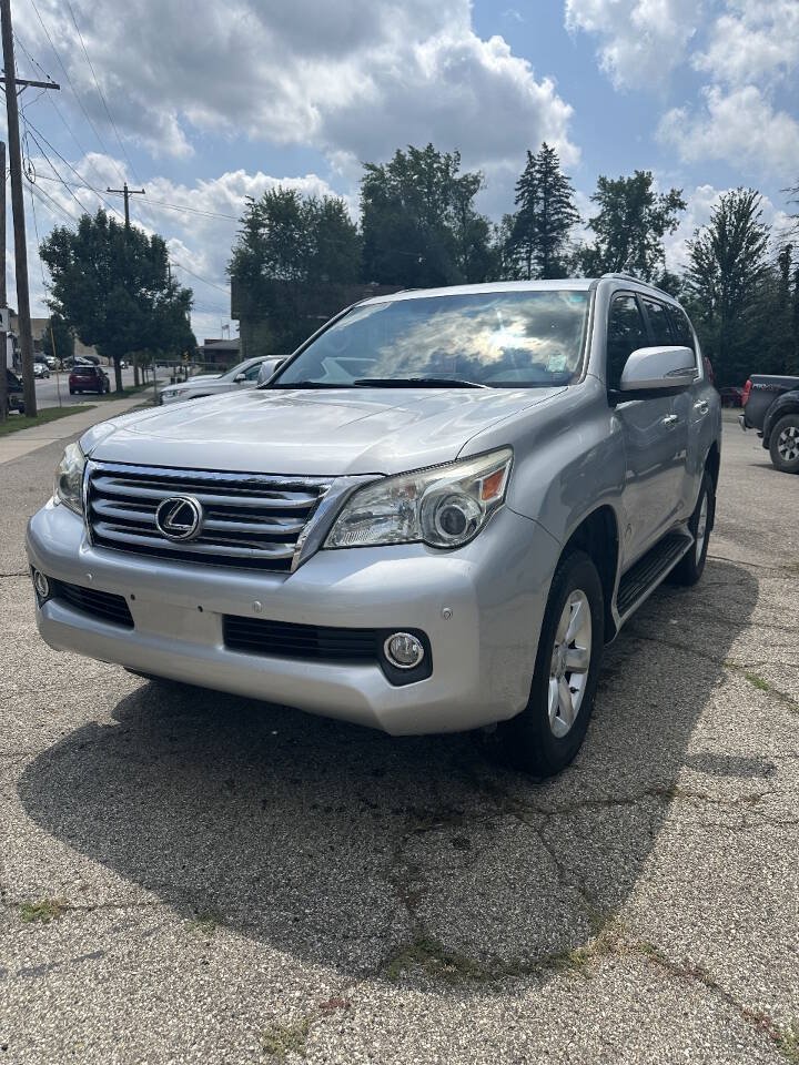 Used 2011 Lexus GX 460 w/ Comfort Plus Pkg AWD/4WD image 2