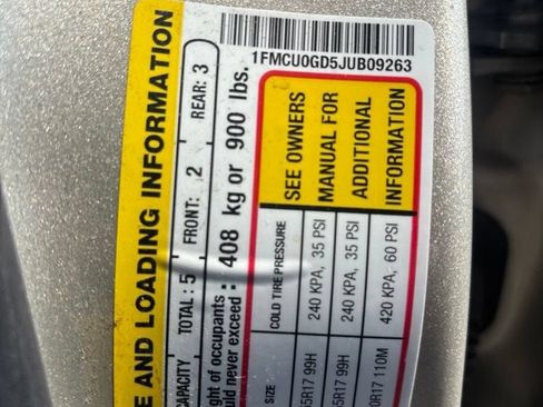 Used 2018 Ford Escape SE w/ SE Sync 3 Package FWD image 20