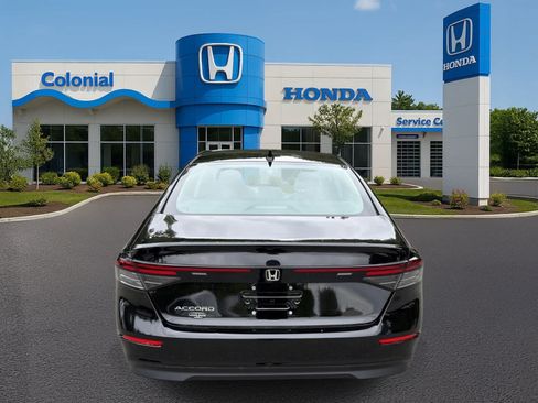 Used 2024 Honda Accord EX image 5