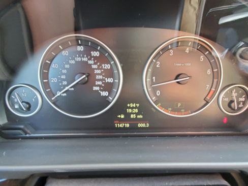 Used 2011 BMW 535i xDrive Sedan image 22