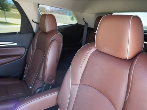 Used 2021 Buick Enclave Avenir w/ Avenir Technology Package image 32