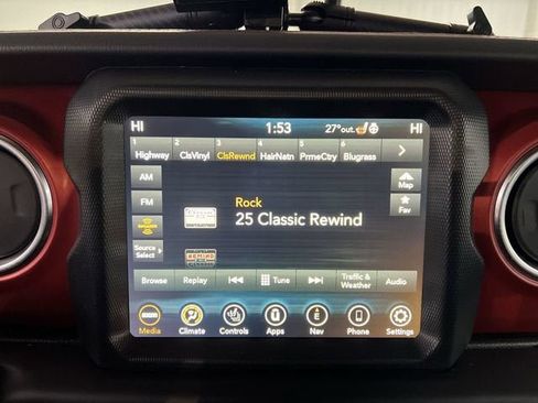 Used 2023 Jeep Wrangler Unlimited Rubicon w/ LED Lighting Group AWD/4WD image 13