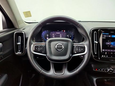 Certified 2024 Volvo XC40 B5 Core AWD/4WD image 20