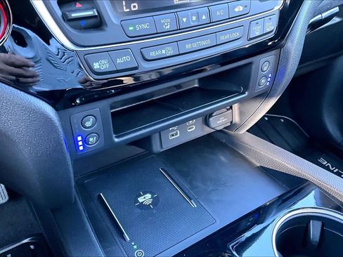 Certified 2026 Honda Ridgeline Black Edition image 32