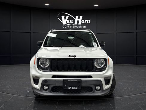 Used 2023 Jeep Renegade Altitude AWD/4WD image 2