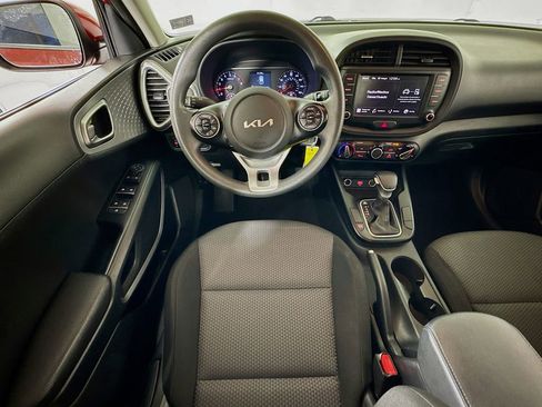 Used 2022 Kia Soul LX FWD image 20