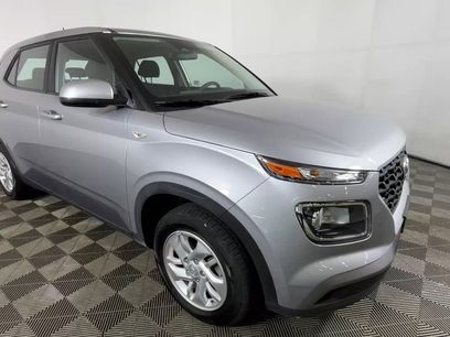 Used 2025 Hyundai Venue SE