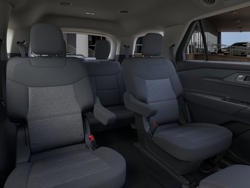 New 2026 Ford Explorer Active RWD image 11