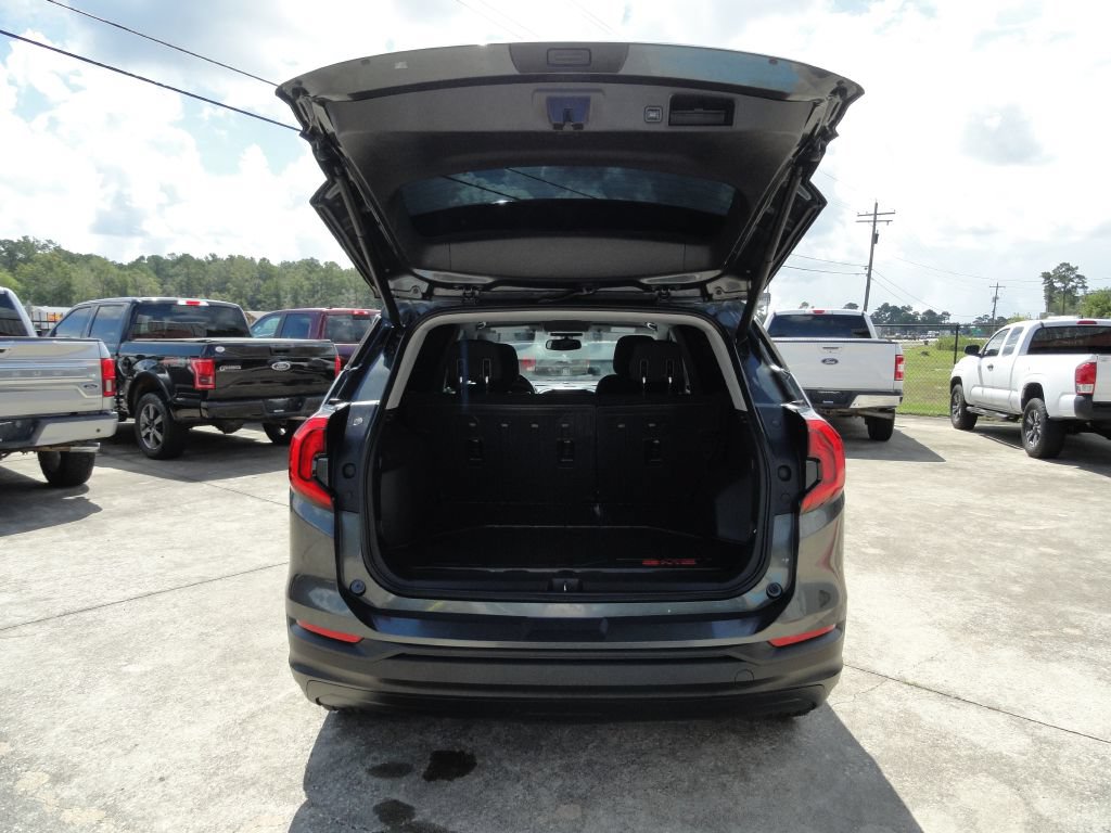 Used 2019 GMC Terrain SLE w/ Driver Convenience Package FWD image 11
