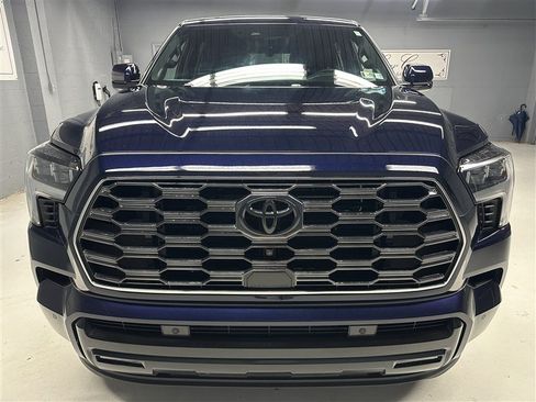 Used 2026 Toyota Sequoia Platinum AWD/4WD image 15