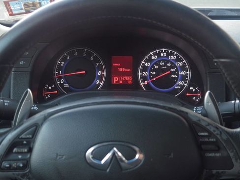 Used 2009 INFINITI G37 x Sedan w/ Premium Pkg AWD/4WD image 8