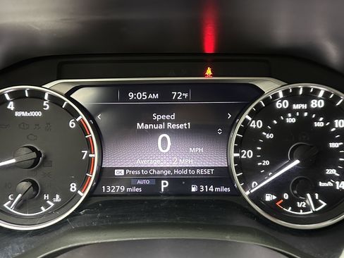 Used 2025 Nissan Rogue SV image 14