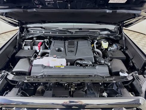 New 2026 Toyota Tundra Platinum AWD/4WD image 30