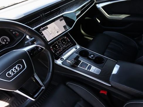 Used 2021 Audi A7 e Prestige w/ Prestige Package image 21