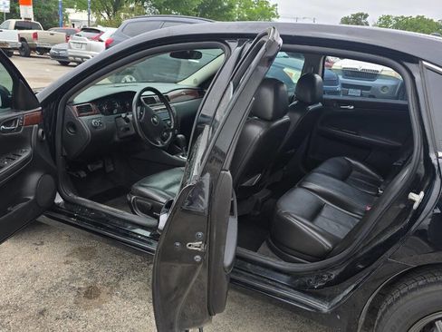 Used 2007 Chevrolet Impala LT FWD image 8