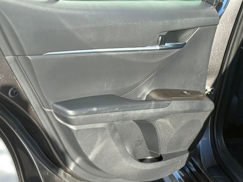 Used 2021 Toyota Camry SE image 21