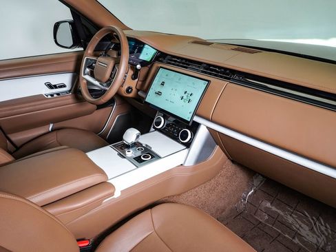Used 2023 Land Rover Range Rover SV AWD/4WD image 15