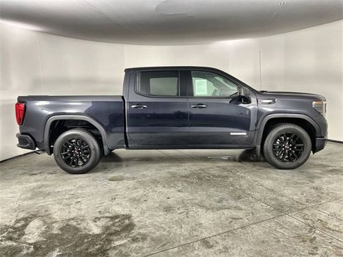 Used 2026 GMC Sierra 1500 Elevation image 9