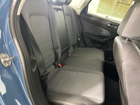 Used 2025 Volkswagen Jetta SE FWD image 26