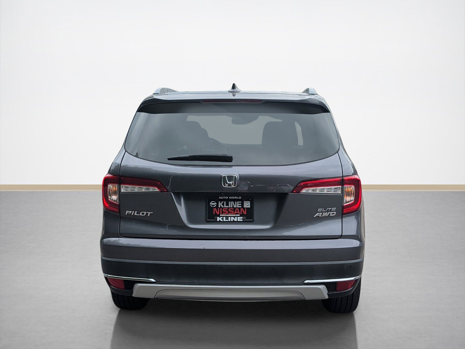 Used 2019 Honda Pilot Elite image 4