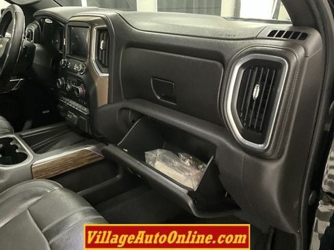 Used 2019 Chevrolet Silverado 1500 High Country w/ Technology Package AWD/4WD image 41