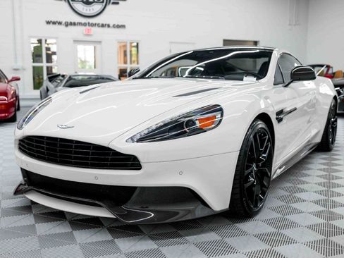 Used 2016 Aston Martin Vanquish Coupe image 4