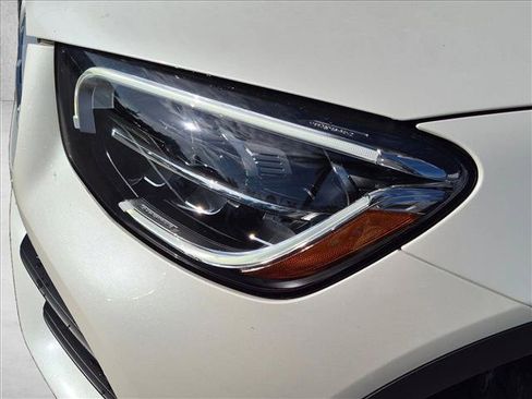 Used 2022 Mercedes-Benz GLC 300 4MATIC Coupe image 9