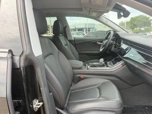 Used 2023 Audi Q8 Premium Plus AWD/4WD image 27