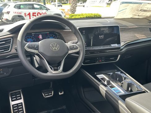 New 2026 Volkswagen Atlas SEL Premium R-Line AWD/4WD image 13