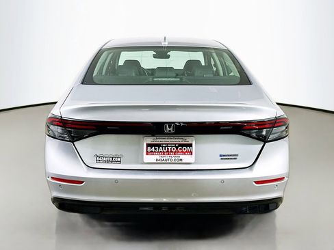 Used 2024 Honda Accord Touring image 6
