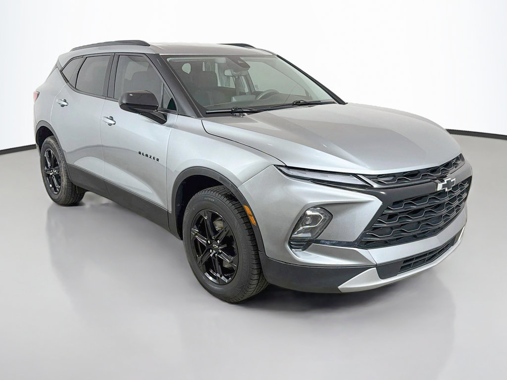 Used 2023 Chevrolet Blazer LT w/ Midnight/Sport Edition FWD image 37