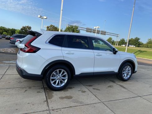 Used 2024 Honda CR-V EX image 12