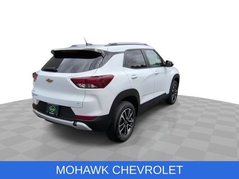 Certified 2025 Chevrolet TrailBlazer LT AWD/4WD image 9
