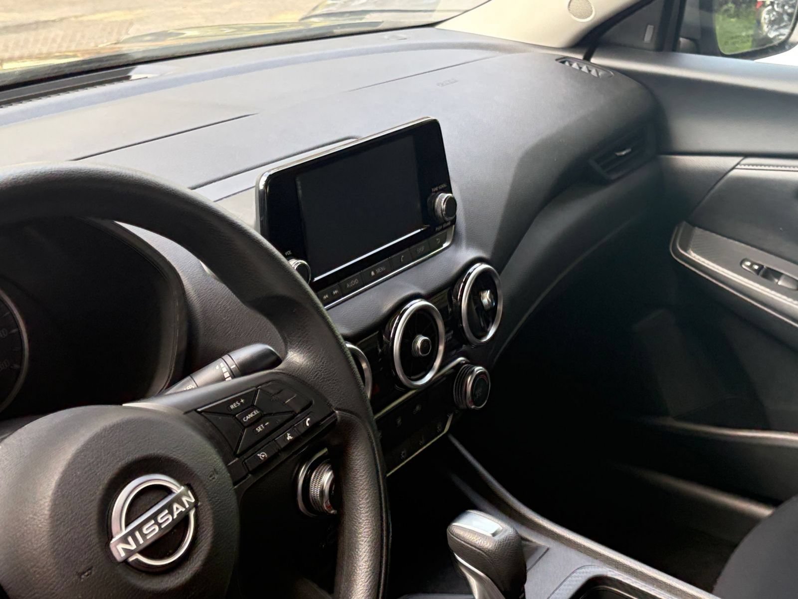 Used 2025 Nissan Sentra S FWD image 33