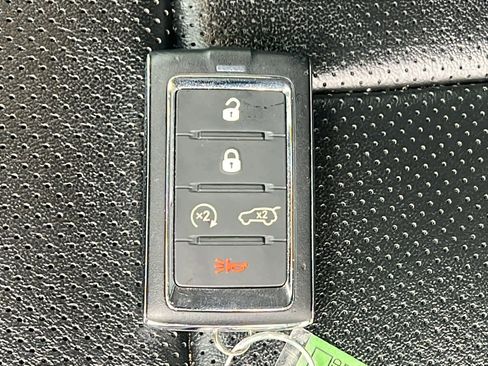 Used 2022 Jeep Grand Cherokee Limited w/ Luxury Tech Group II image 29