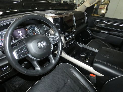 Used 2020 RAM 1500 Laramie image 8