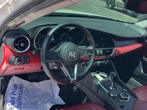 Used 2019 Alfa Romeo Giulia AWD w/ Cold Weather Package image 3
