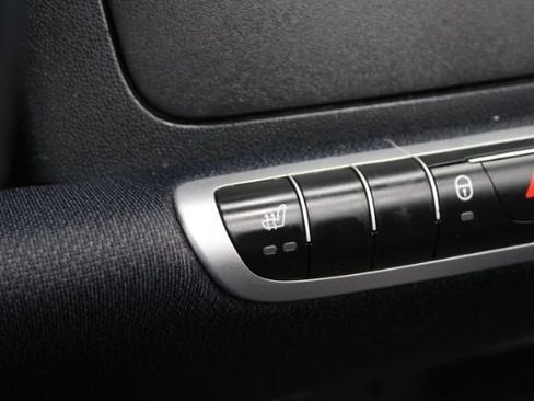 Used 2012 smart fortwo passion RWD image 16