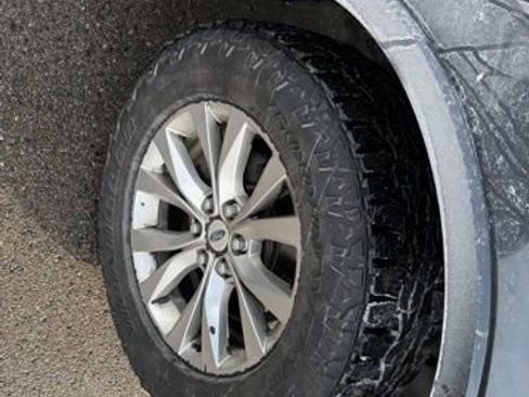 Used 2015 Ford F150 Lariat w/ Equipment Group 502A Luxury image 6