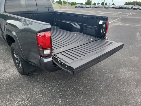 Certified 2022 Toyota Tacoma SR5 w/ Technology Package AWD/4WD image 12