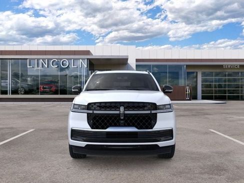 New 2025 Lincoln Navigator Reserve w/ Jet Appearance Package AWD/4WD image 7