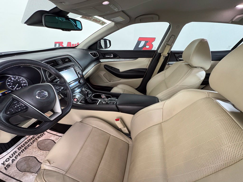 Used 2022 Nissan Maxima SV w/ Floor Mat Group FWD image 10