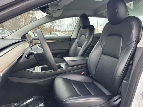 Used 2023 Tesla Model 3 Standard Range image 15