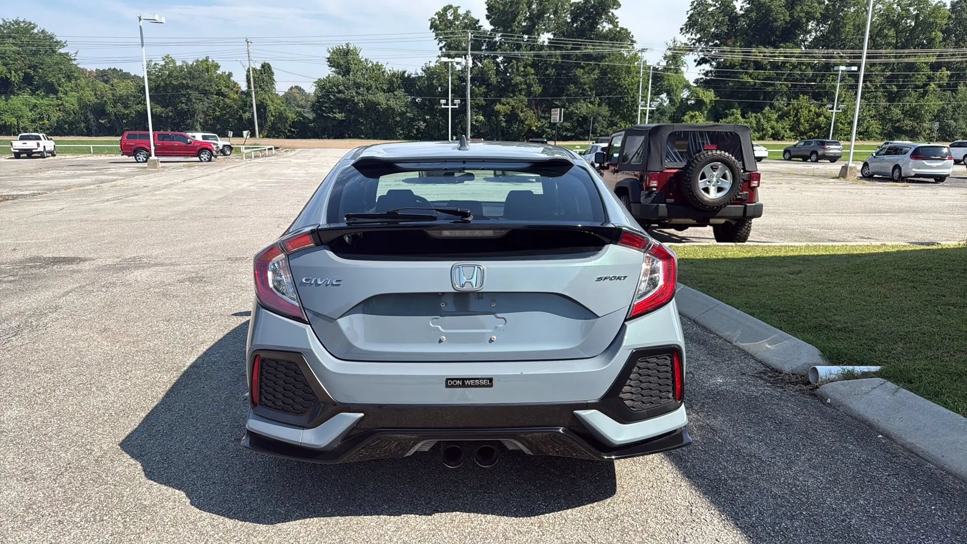 Used 2017 Honda Civic Sport image 4