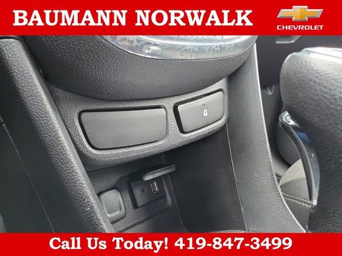Used 2014 Buick Encore Convenience FWD image 46