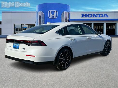 Certified 2024 Honda Accord Touring image 9