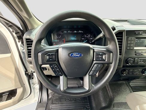 Used 2022 Ford F550 4x4 Crew Cab Super Duty w/ Power Equipment Group image 11