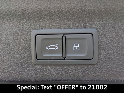 Used 2020 Audi Q3 2.0T Premium Plus w/ Premium Plus Package image 14